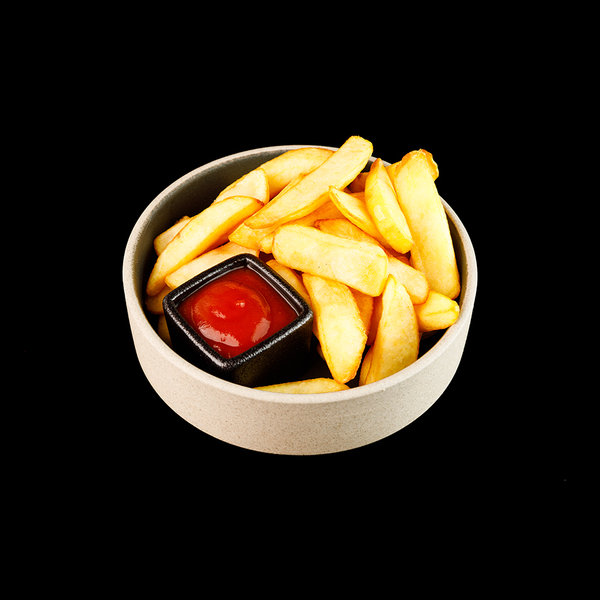 Frī kartupeļi ar mērci